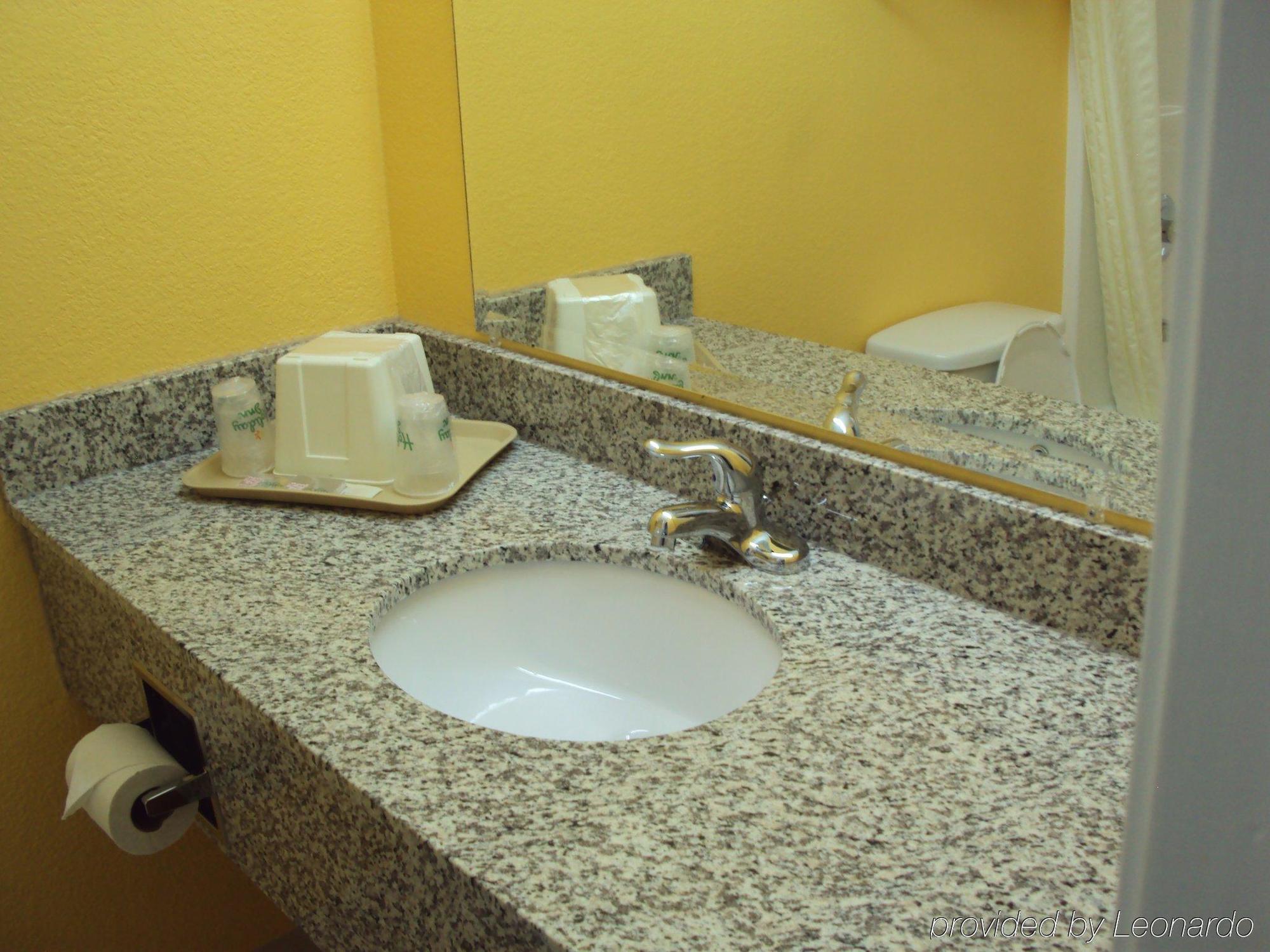Sunrise Inn - Brownsville Room photo