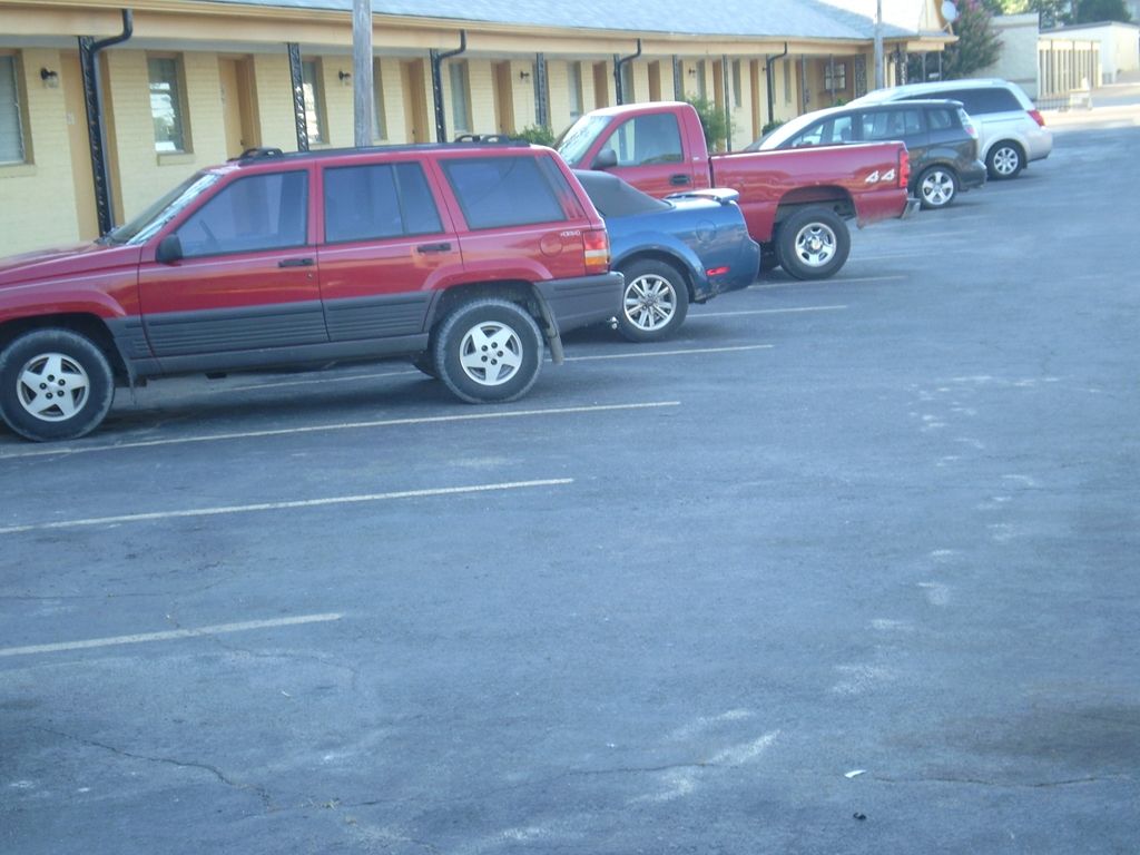 Sunrise Inn - Brownsville Exterior photo
